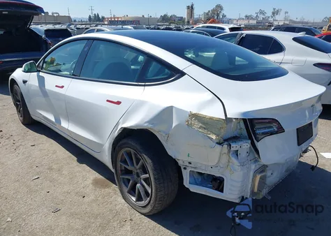 2022 Tesla Model 3 Rear-Wheel Drive из США, поврежденный, VIN 5YJ3E1EA5NF251126